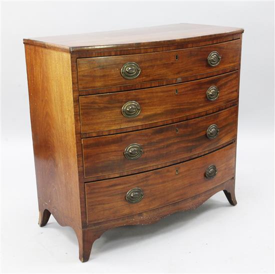 A Regency crossbanded mahogany bowfront chest, W.3ft D.1ft 8in. H.3ft